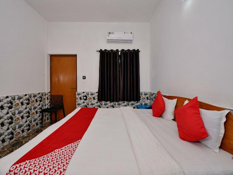 โอโย 10809 ลิตเติ้ล สตาร์ Hotel บากา ภายนอก รูปภาพ