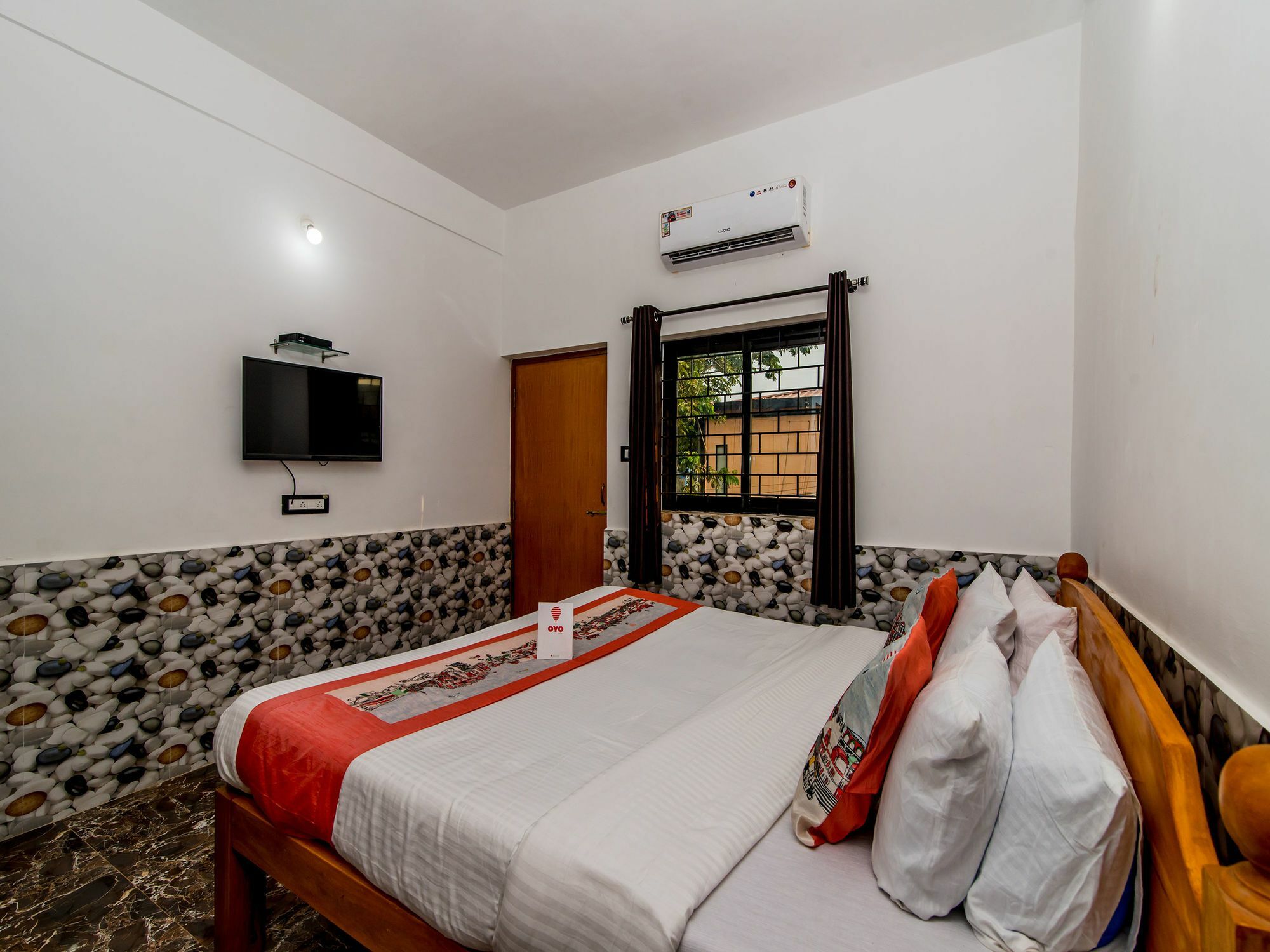 โอโย 10809 ลิตเติ้ล สตาร์ Hotel บากา ภายนอก รูปภาพ